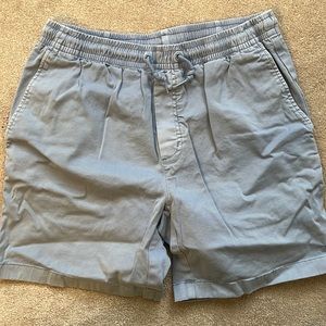 VINEYARD VINES khaki light blue shorts size medium